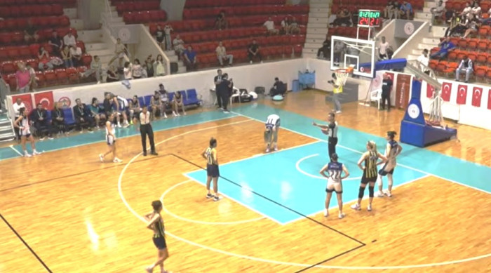 01 Adana Basketbol moral buldu:72-53