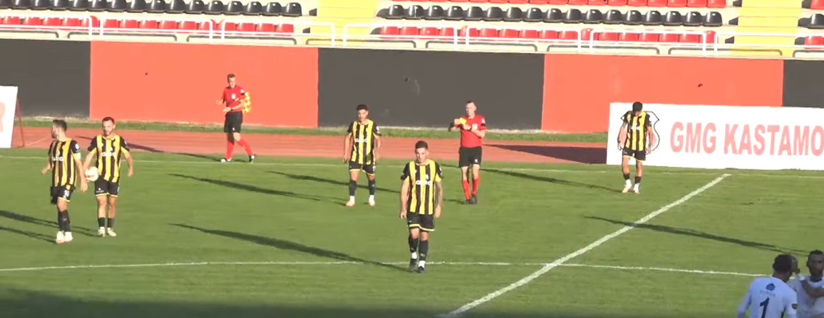 Adana 01 FK'nın lidere gücü yetmedi:0-2